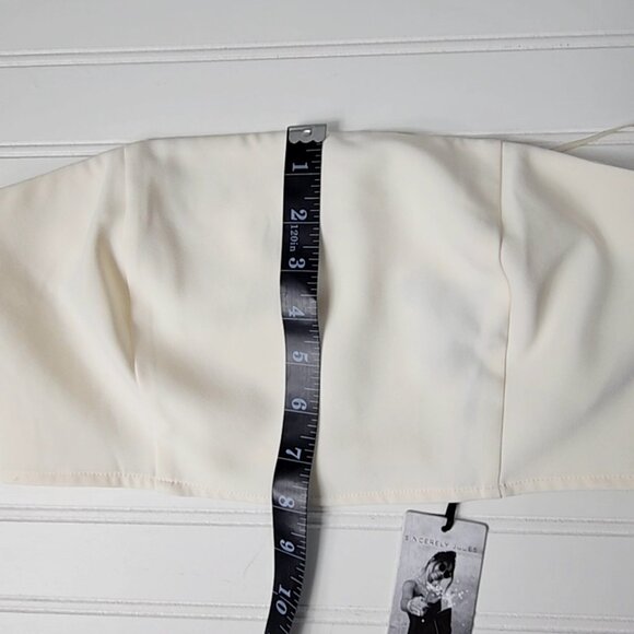Sincerely Jules Women's Cream Strapless Cropped Bandeau Top Size S NWT - Picture 10 of 10